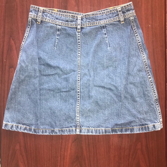 Zara High-Waisted Button up Denim Skirt - Picture 4 of 5